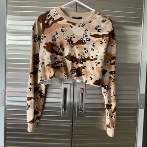 Forever 21 Cropped Camo Sweatshirt